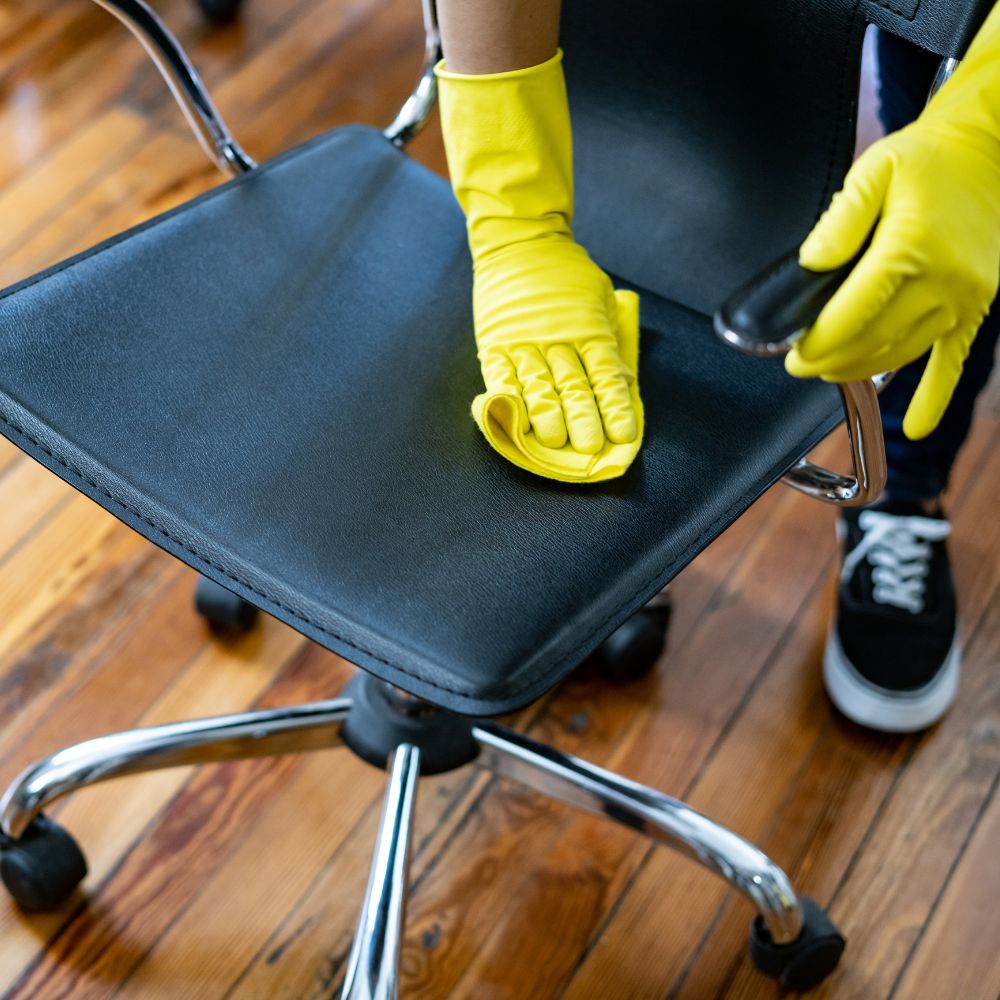 Irodai székek tisztítása: tippek és trükkök